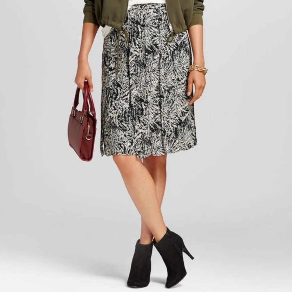 WhoWhatWear Black and White Car Wash Skirt